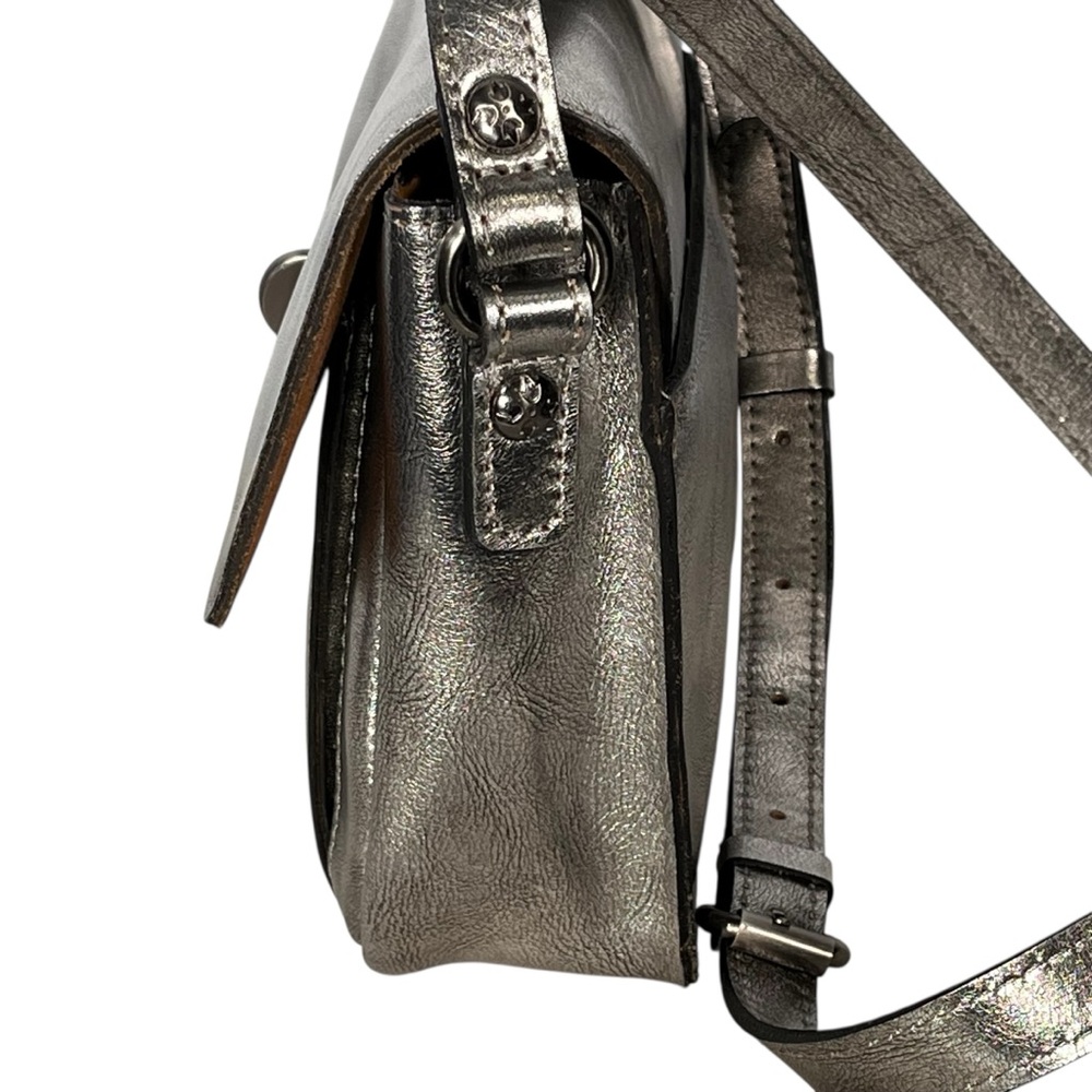 Patricia Nash Silver Leather Shoulder Bag Metallic Foil Platinum Flap Purse - Picture 6 of 16